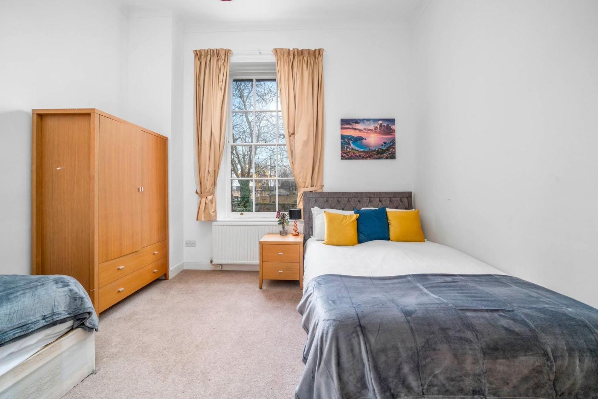 Elegant 2bed By 02 Arena, Airport With Fast Wi-fi And Parking Appartamento *
