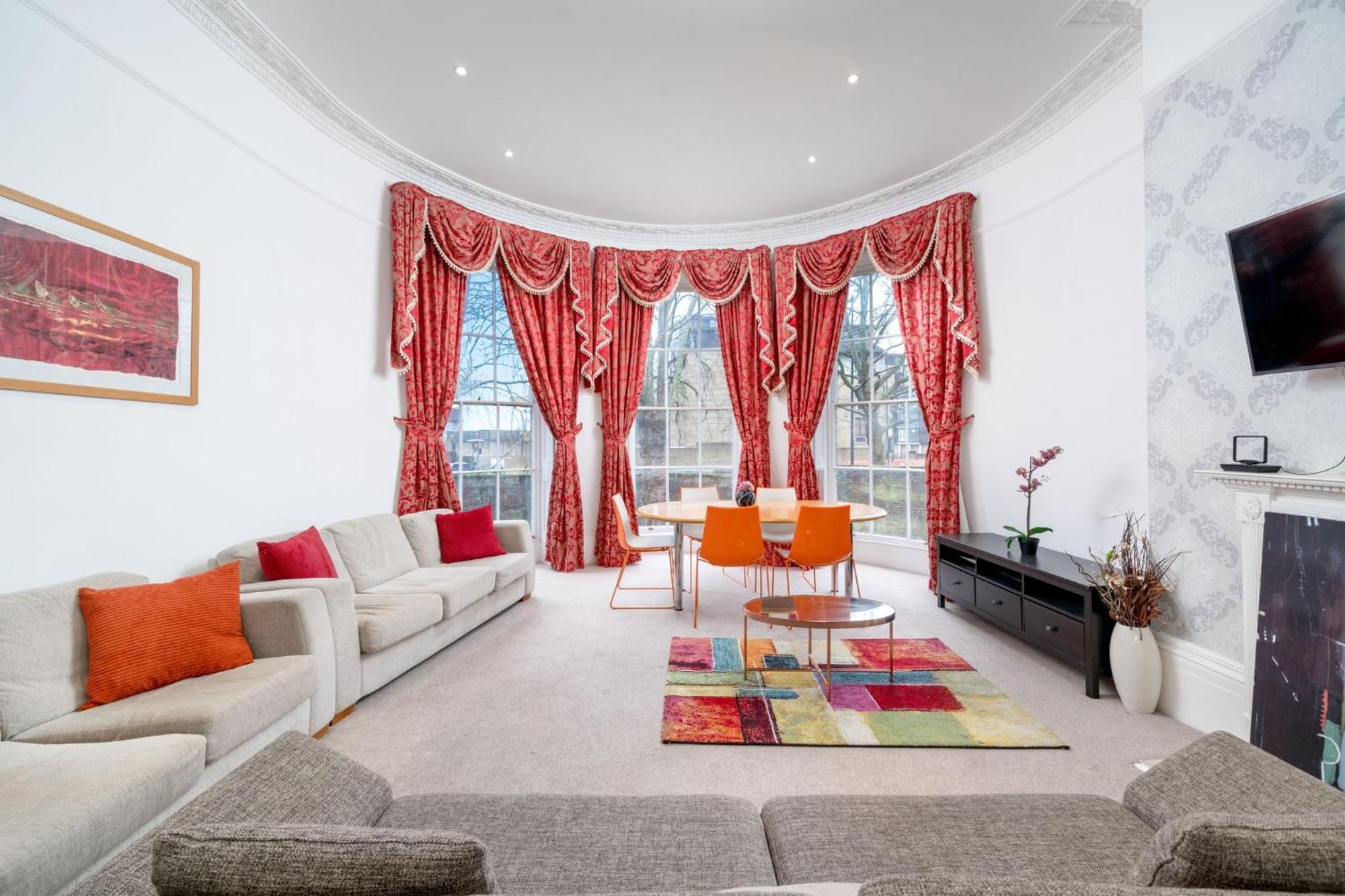Appartamento Elegant 2bed By 02 Arena, Airport With Fast Wi-fi And Parking *